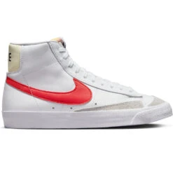 Nike BLAZER MID '77 VNTG